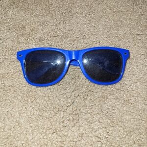 NWOT! Varsity branded sunglasses, blue